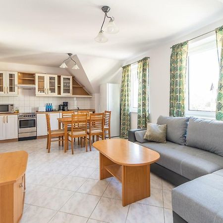 3-Bedroom Apartment Plac Neptuna By Noclegi Renters Międzyzdroje Kültér fotó