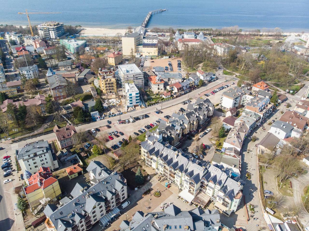3-Bedroom Apartment Plac Neptuna By Noclegi Renters Międzyzdroje Kültér fotó