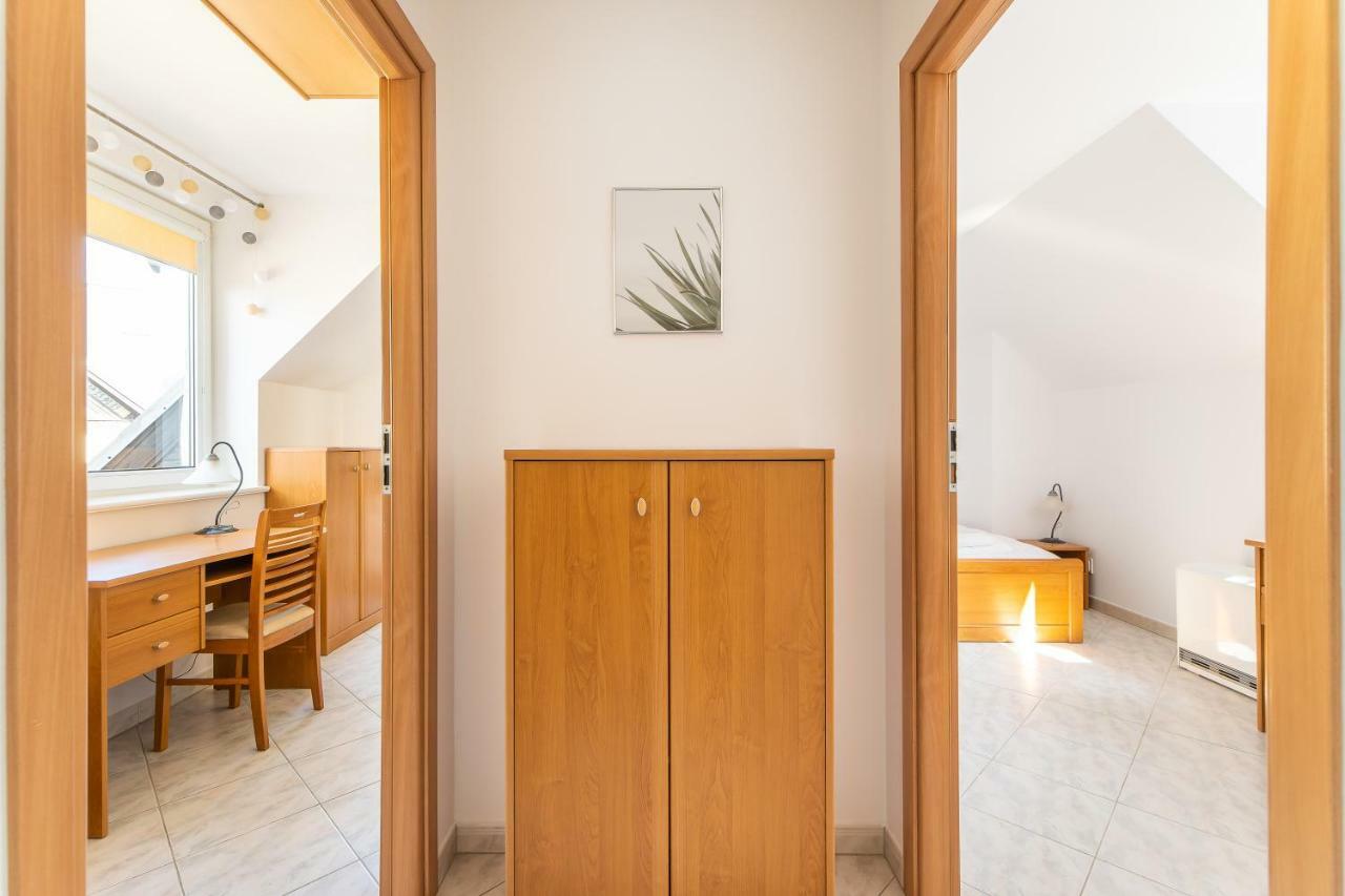 3-Bedroom Apartment Plac Neptuna By Noclegi Renters Międzyzdroje Kültér fotó