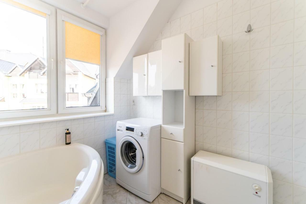 3-Bedroom Apartment Plac Neptuna By Noclegi Renters Międzyzdroje Kültér fotó